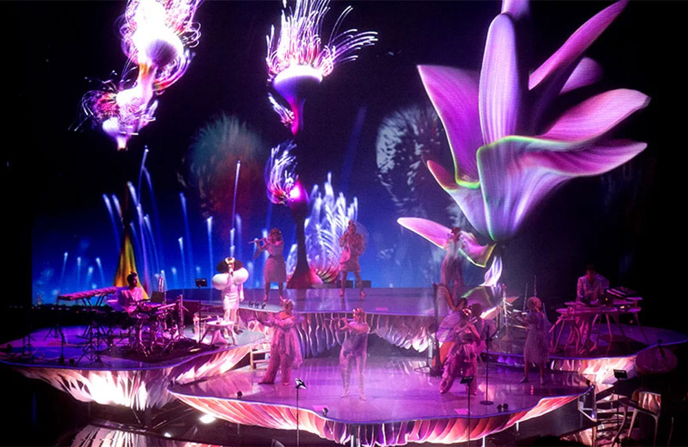 Bjork on stage on her Cornucopia tour