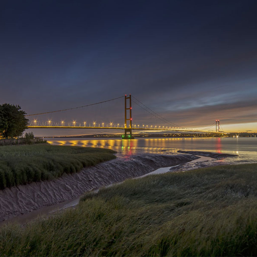 The Humber bridge at night